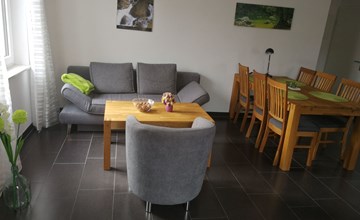 Wohnung mit Terrasse, Grill und Garten 2