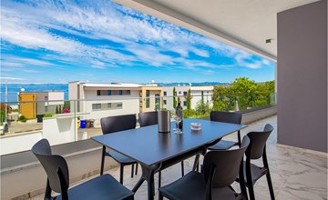 2 bedroom nice apartment in Malinska 2