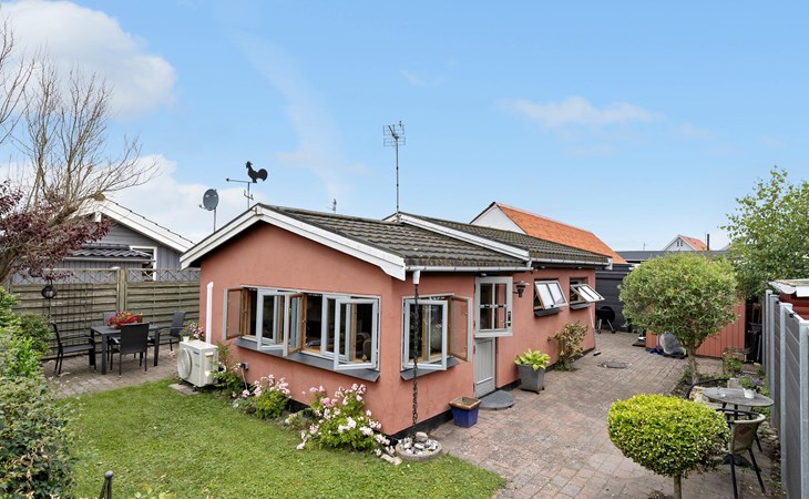 2 bedroom gorgeous home in Otterup 1