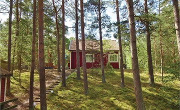 Nice home in Yngsjö with WiFi 3