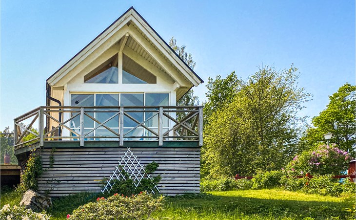 Stunning home in Boxholm 1