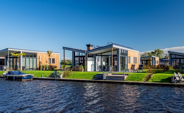 Knilles 4p. aan het water 1