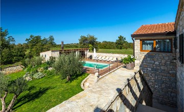 Villa Perci 3