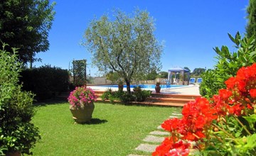 Meisterhaussiedlung mit Schwimmbad 3