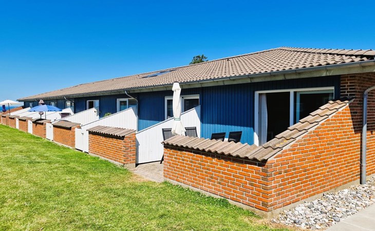 "Emira" - 50m from the sea in Funen 1