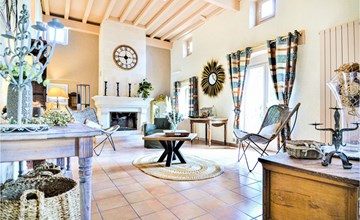 Stunning home in St Privat des Vieux 3