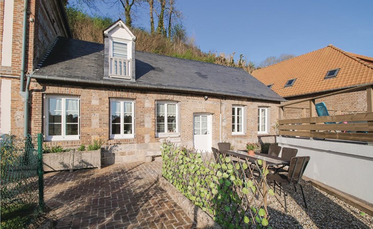 Amazing home in Fontaine le Dun 1