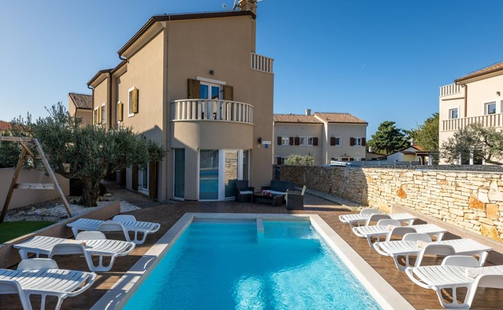 Villa Chiara mit 6 Schlafzimmern in Meeresnähe 1