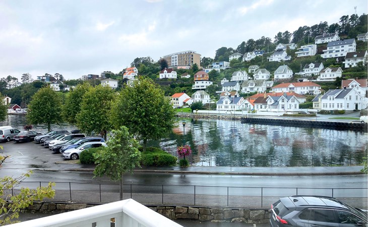 Nice apartment in Farsund with house sea view 1