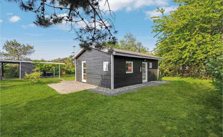 2 bedroom stunning home in Hemmet 1