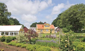 Nice home in Vessigebro with kitchen 2
