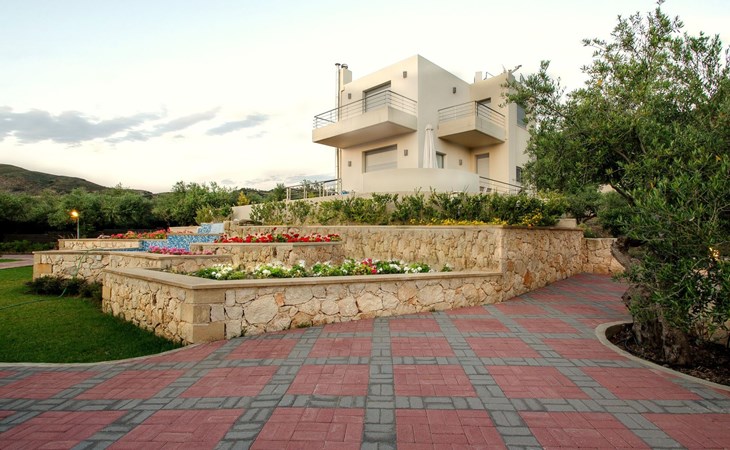 "Sirocco" mit Blick auf das Wasser 1