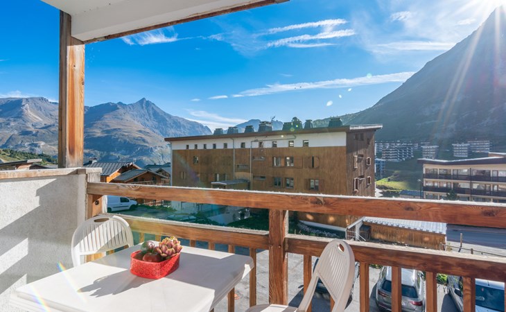 Les Grandes Balmes I and II (The Lake) 1