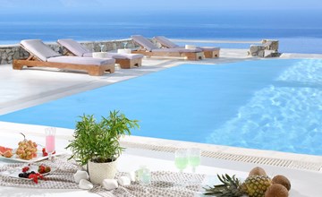 SUPERB BEACH ACCESS LUXURY SEA VILLA POOL by Calypso Sunset 2