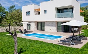 Designvilla mit Dachterrasse und Panoramablick 3