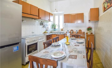 Gorgeous home in Capezzano Pianore 3