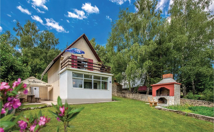 Pet friendly home in Breze with WiFi 1