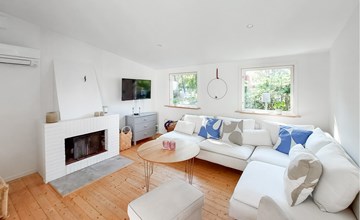 4 bedroom cozy home in Mellbystrand 3