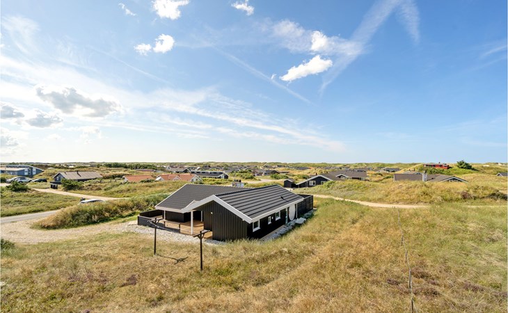 Stunning home in Hvide Sande with WiFi 1