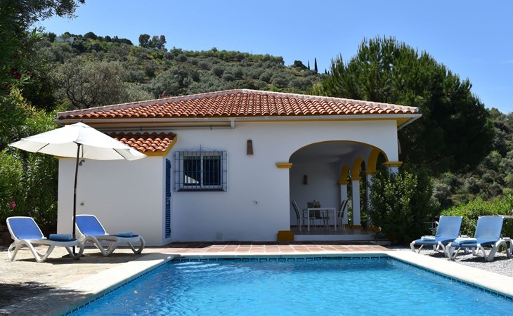 Villa mit privatem Pool 1