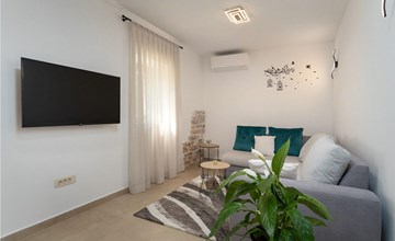 1 bedroom cozy apartment in Visnjan 3