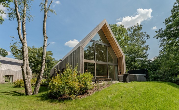 Lodge mit Jacuzzi | 6 Personen 1