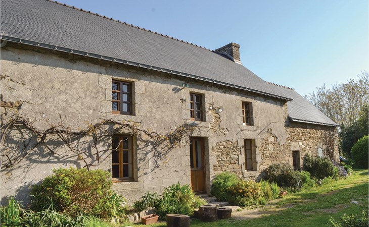 Beautiful home in Moelan sur Mer 1