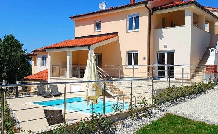 Villa "Marisol" mit Garten, Grill und Terrasse 1