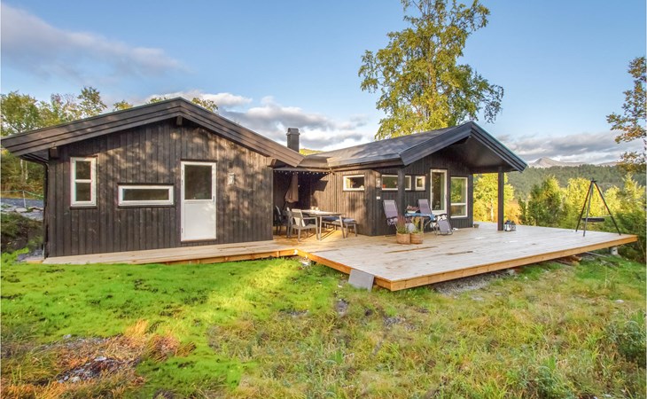 Cozy home in Sykkylven with kitchen 1