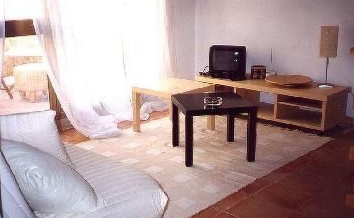 Zweijährige Terrassenwohnung 1