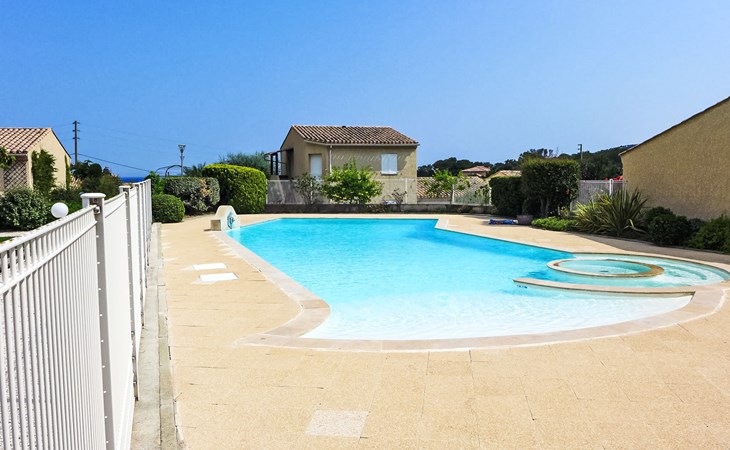 Die Bauernhöfe am Meer 1