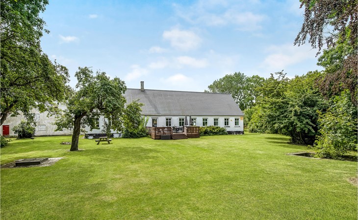 Tjørnebygaard 1