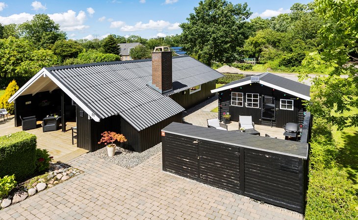 Awesome home in Egernsund with kitchen 1