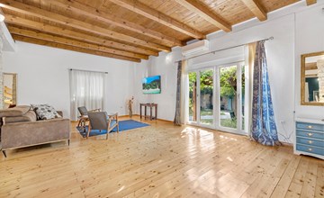 Stunning home in Lozovac 3
