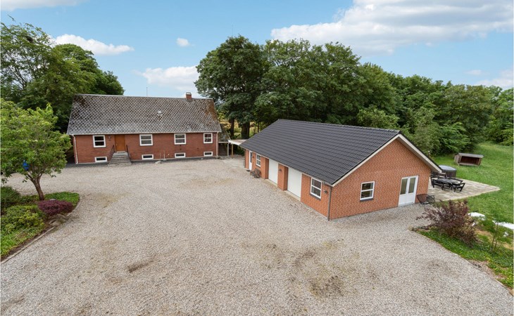 Lovely home in Grindsted with WiFi 1