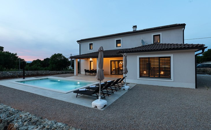 Pet friendly home in Krk 1