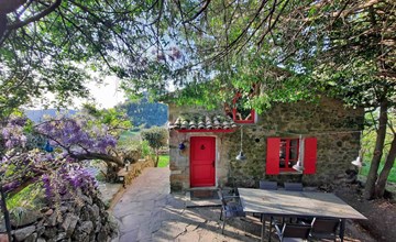 Klimatisiertes Ferienhaus mit Pool 3