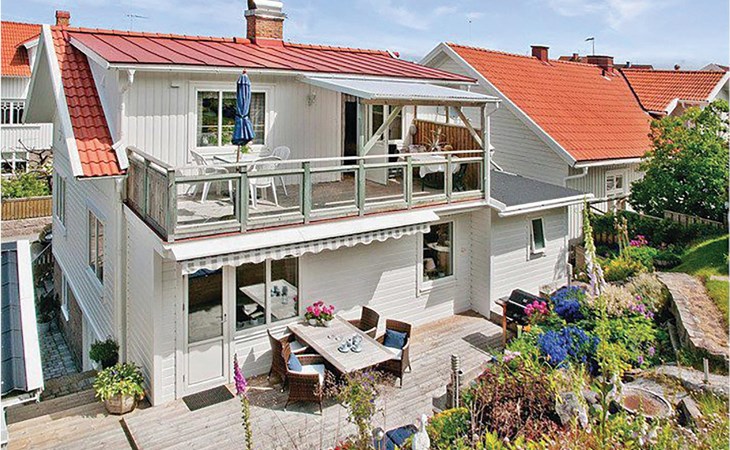Stunning apartment in Kungshamn 1