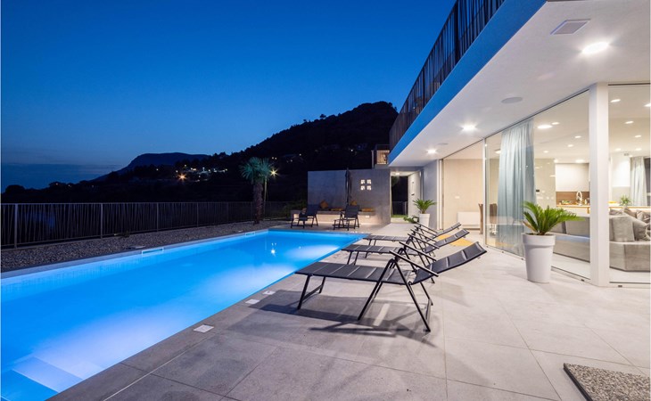 Beautiful home in Klis with WiFi 1