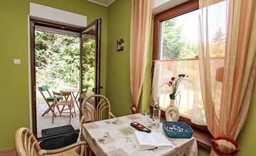 mit Terrasse 3