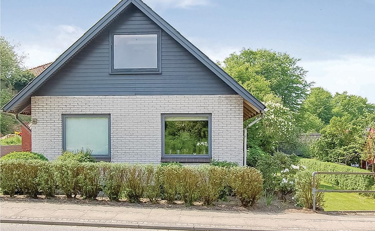 5 bedroom amazing home in Fredericia 1