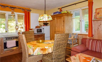 1 bedroom beautiful home in Arzberg 3