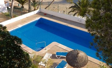 Bungalow con piscina 3