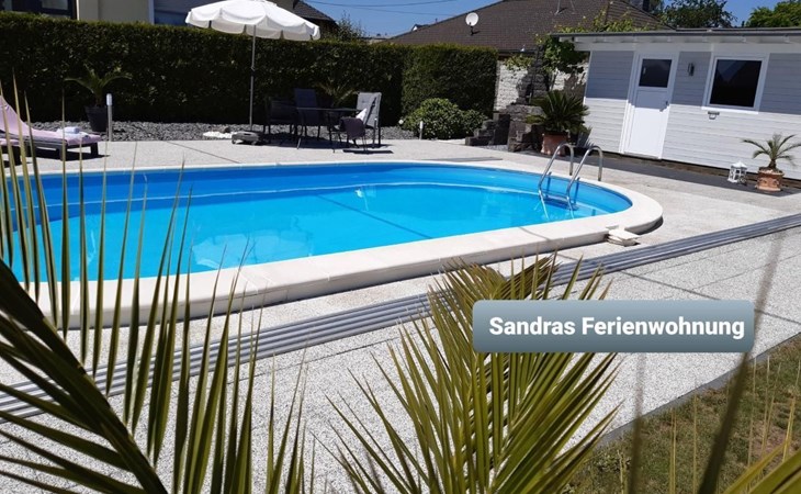 Sandra´s Ferienwohnung mit Pool 1