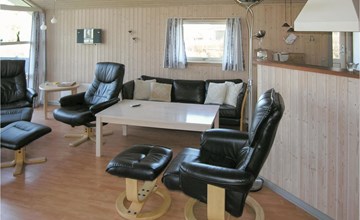3 bedroom cozy home in Rudkøbing 2