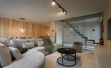 Lodge with Jacuzzi | 8 persons 2