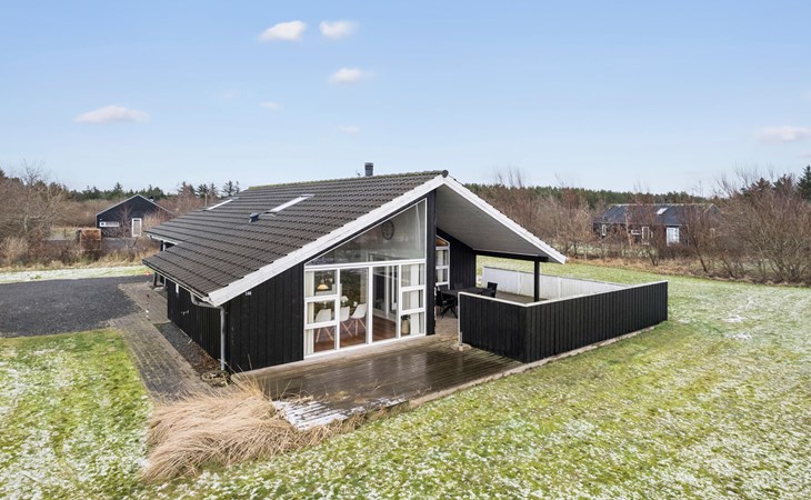Amazing home in Brovst with kitchen 1