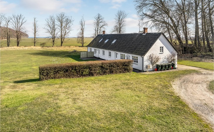 Stunning home in Humble with WiFi 1