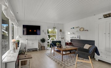 3 bedroom stunning home in Hals 3