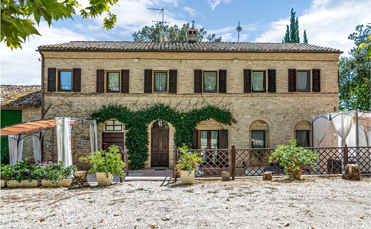 Nice home in Macerata with WiFi 1
